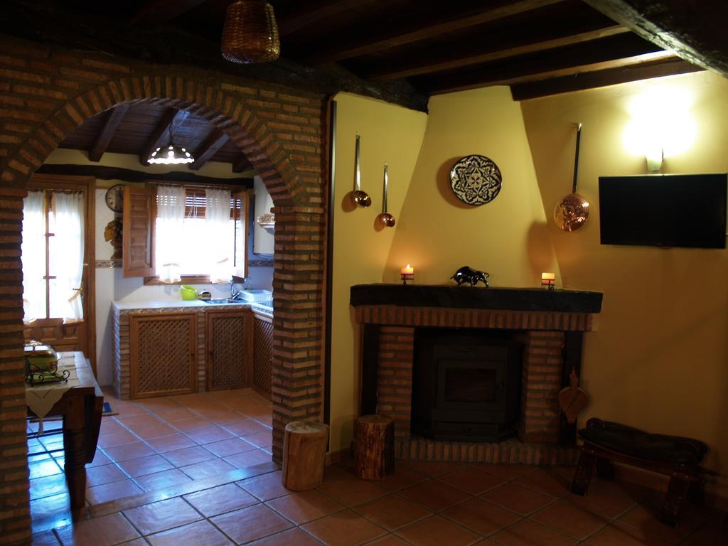 La Casa Del Vado Casa de hóspedes Hervás Exterior foto