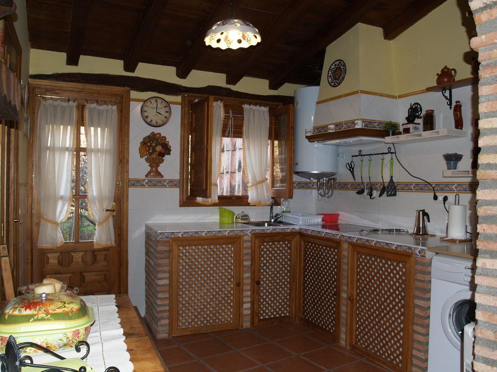 La Casa Del Vado Casa de hóspedes Hervás Exterior foto